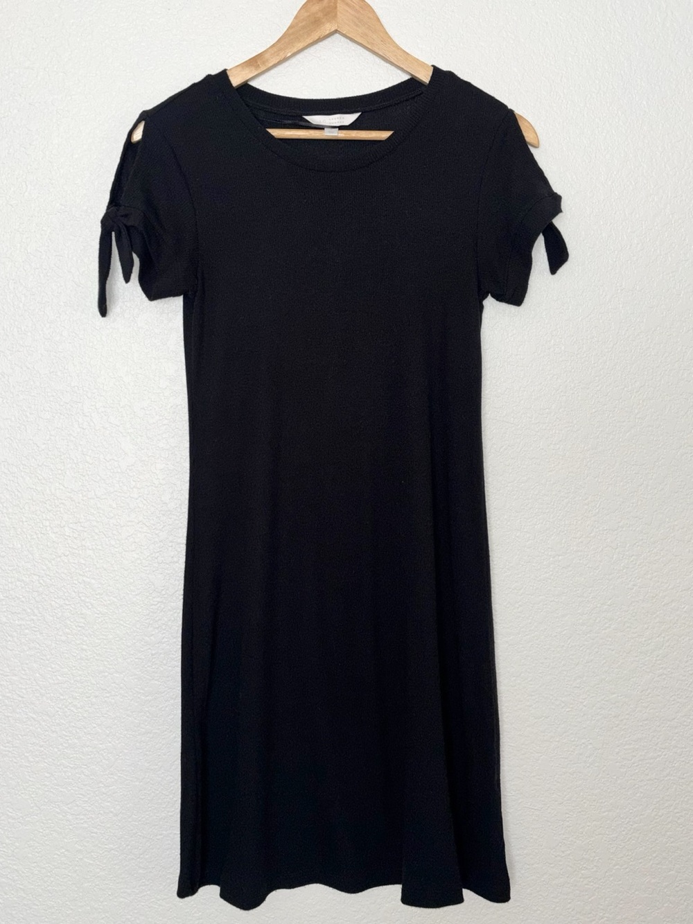 LC Lauren Conrad Black Ribbed Knit Dress Women’s Small Shoulder Cutout Small